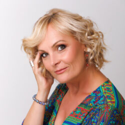 Rácz Andrea - Angyalbolt Pápa